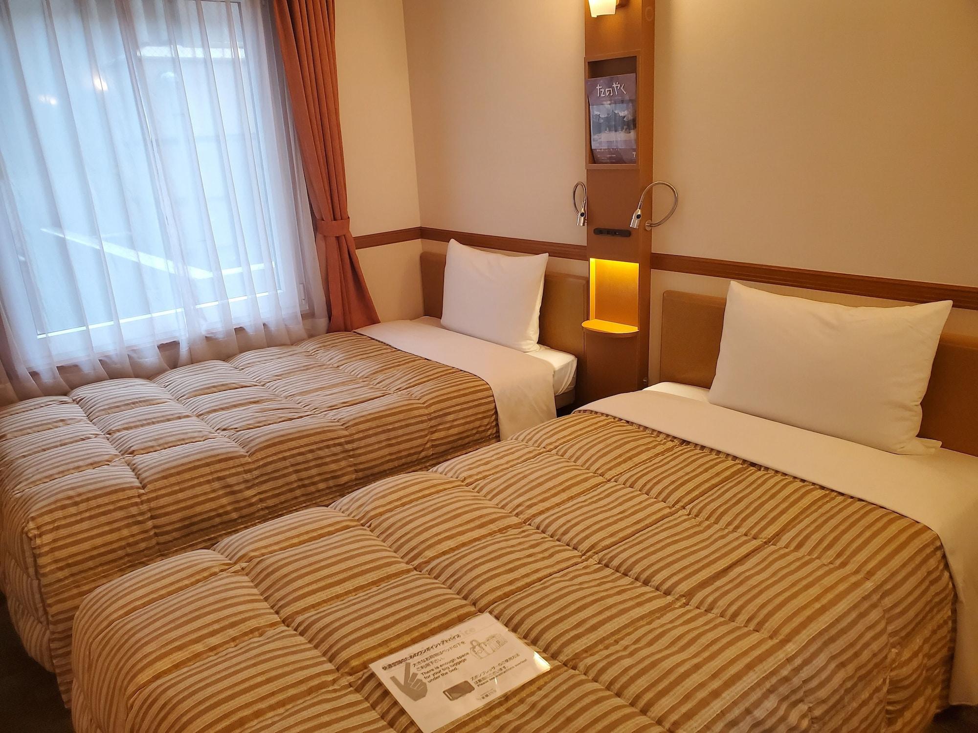 Toyoko Inn Tokyo Ikebukuro Kita Guchi No 2 Exterior photo